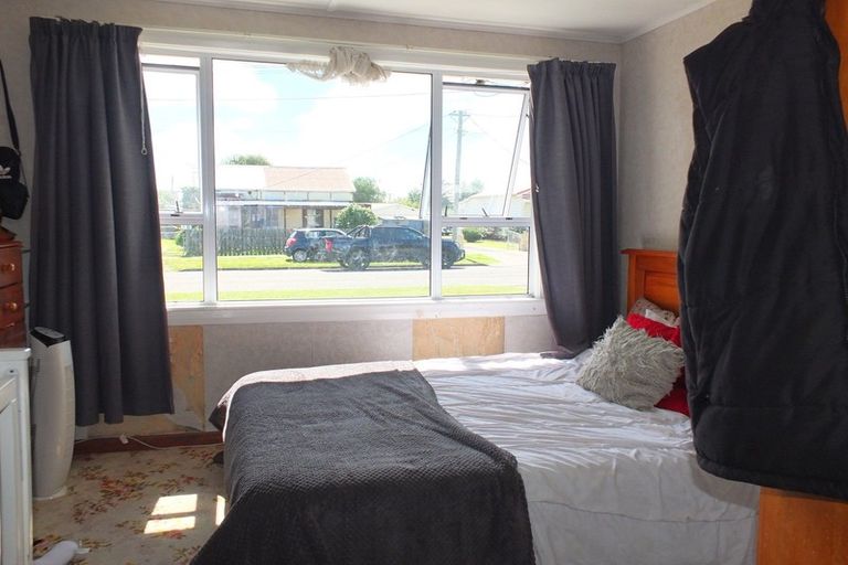 Photo of property in 11 Gladstone Street, Foxton, 4814