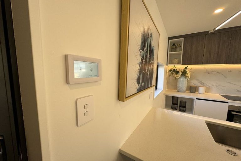 Photo of property in 47b Northcote Road, Hillcrest, Auckland, 0627