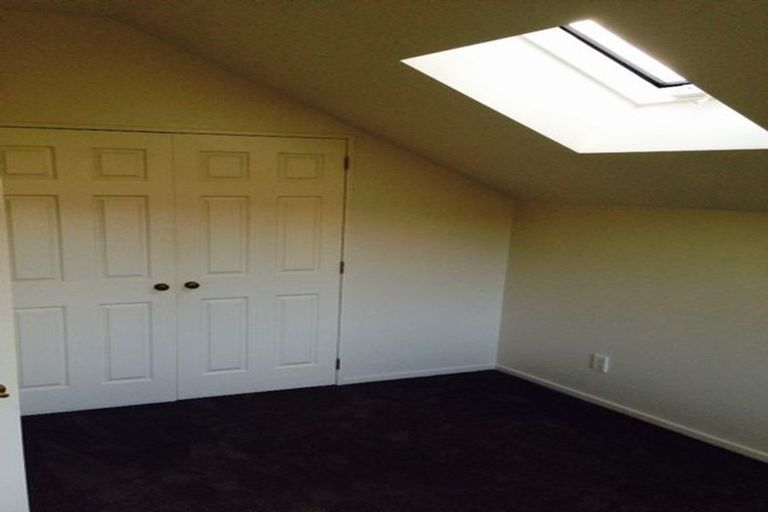 Photo of property in 30 Firth Terrace, Karori, Wellington, 6012