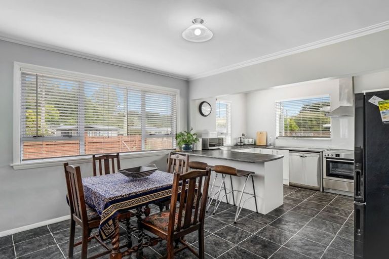 Photo of property in 2 Ward Street, Aramoho, Whanganui, 4500