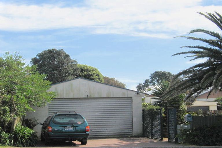 Photo of property in 2 Tuahine Crescent, Wainui, Gisborne, 4010