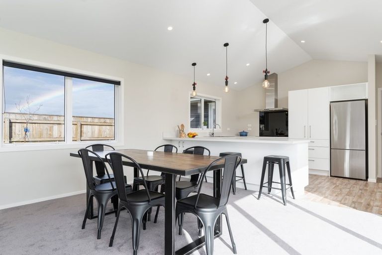 Photo of property in 17 Mill Grove, Clareville, Carterton, 5713