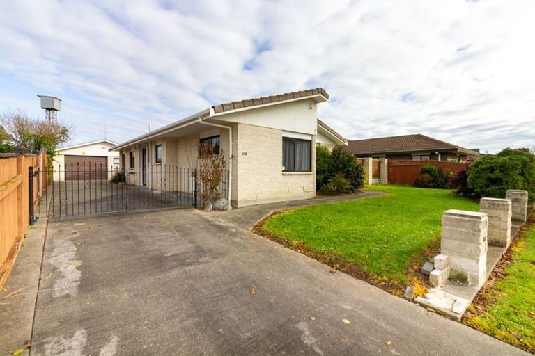 Photo of property in 108 Amberley Avenue, Highbury, Palmerston North, 4412