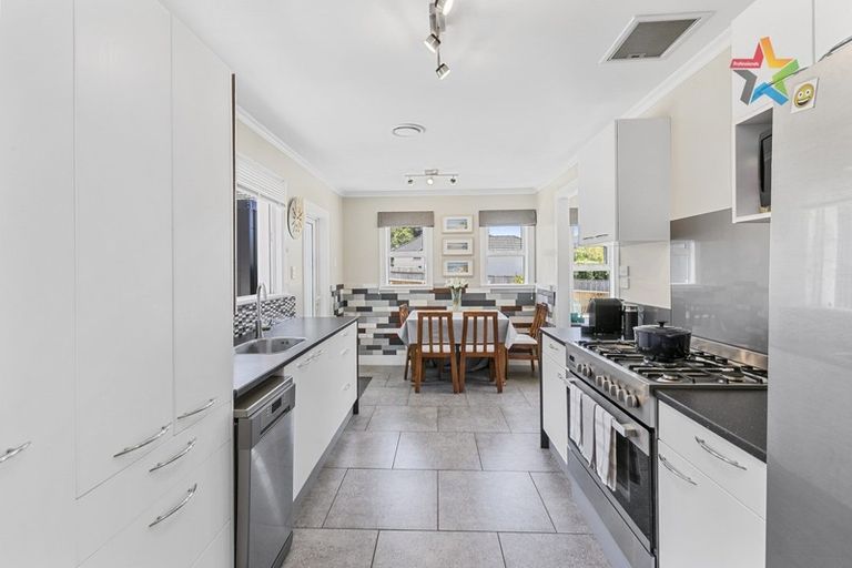 Photo of property in 119 Wellington Road, Wainuiomata, Lower Hutt, 5014