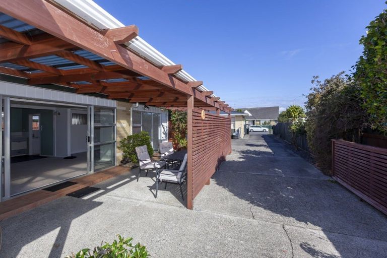 Photo of property in 114b Hillcrest Road, Raumati Beach, Paraparaumu, 5032