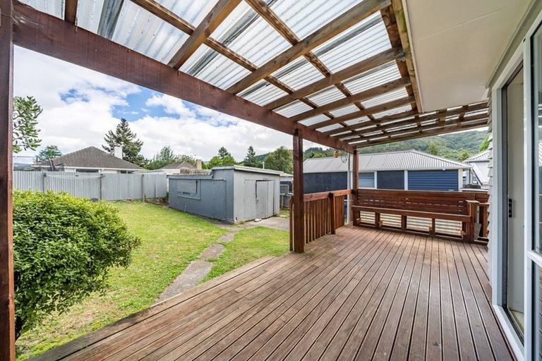Photo of property in 7 Poplar Grove, Ebdentown, Upper Hutt, 5018