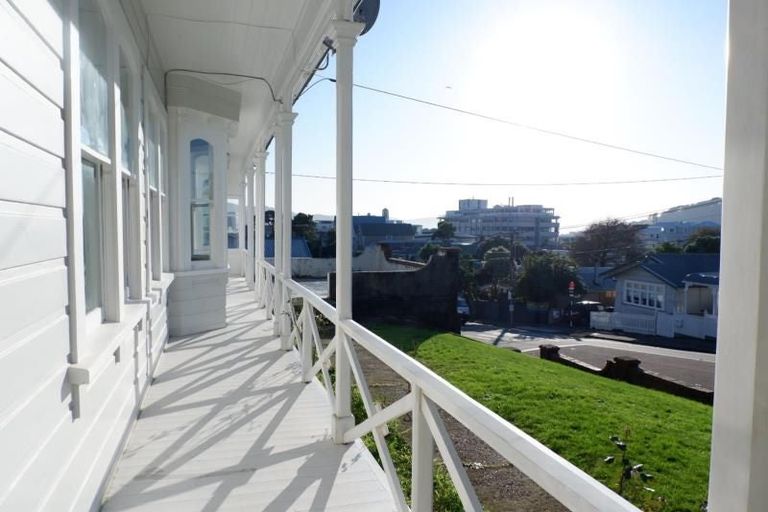 Photo of property in 28 Wright Street, Mount Cook, Wellington, 6021