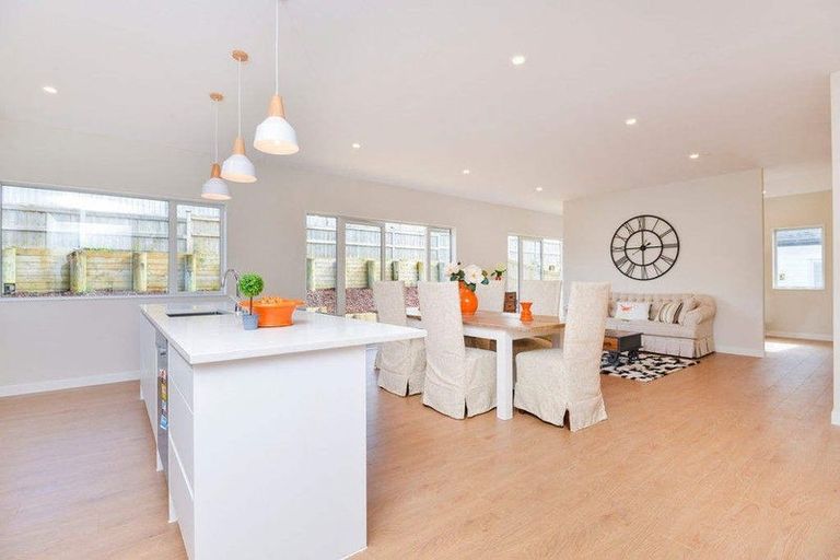 Photo of property in 4 Regis Park Drive, Pukekohe, 2120