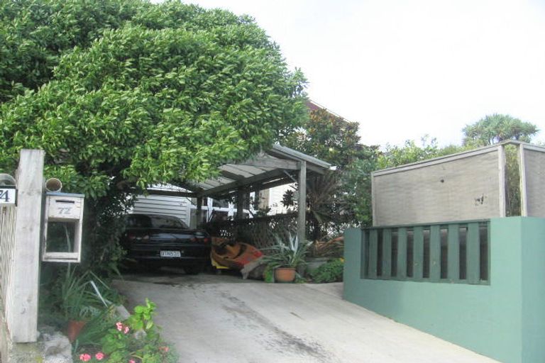 Photo of property in 72 Mana Esplanade, Paremata, Porirua, 5026