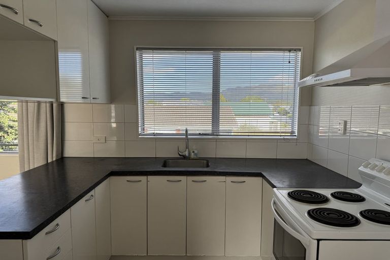 Photo of property in 2/3 Buckley Street, Alicetown, Lower Hutt, 5010