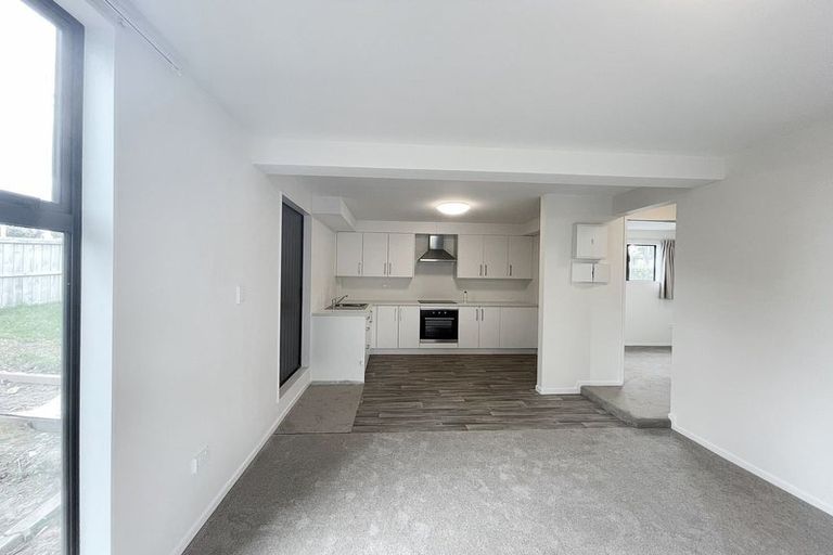 Photo of property in 338 Royal Road, Massey, Auckland, 0614