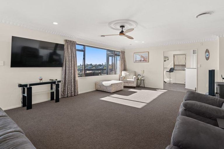 Photo of property in 249 Bellevue Road, Bellevue, Tauranga, 3110