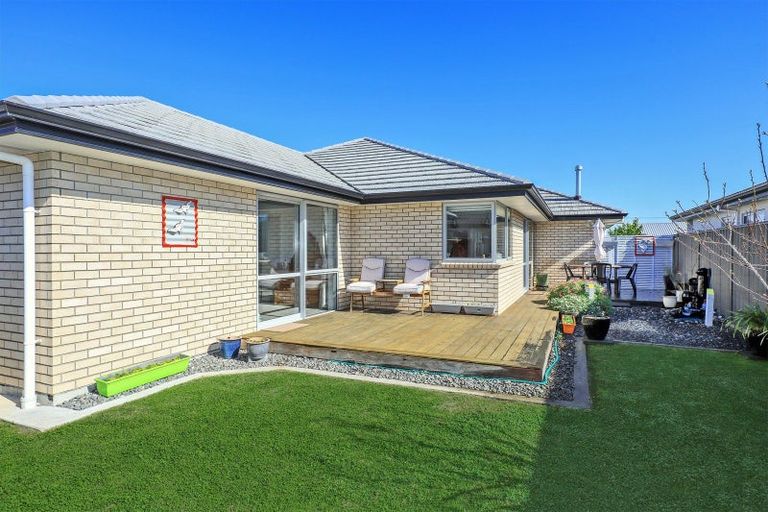 Photo of property in 8 Manganui Place, Te Awa, Napier, 4110