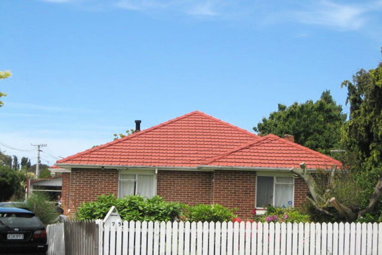 Photo of property in 75 Cuffs Road, Wainoni, Christchurch, 8061