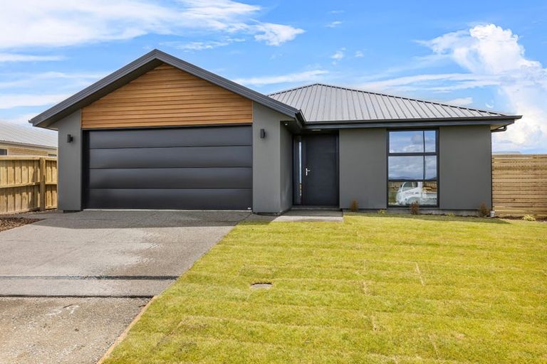 Photo of property in 33 Duporth Road, Rolleston, 7614