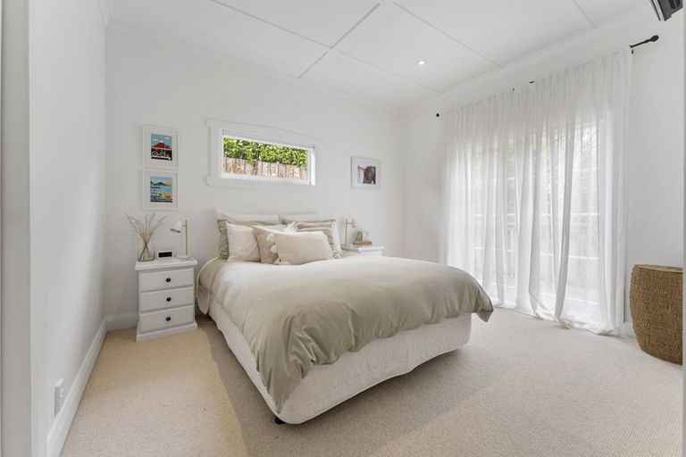 Photo of property in 6 Ngaio Street, Strandon, New Plymouth, 4312