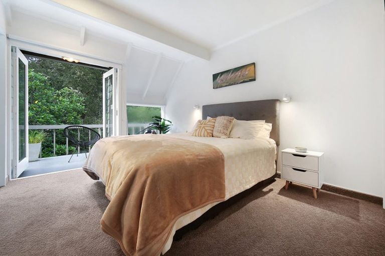 Photo of property in 1/22 Rangatira Road, Birkenhead, Auckland, 0626