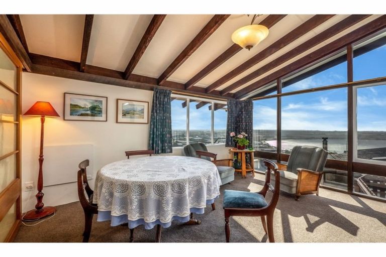 Photo of property in 76 Cannon Hill Crescent, Mount Pleasant, Christchurch, 8081