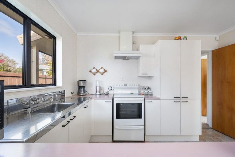 Photo of property in 55b Chatsworth Place, Highbury, Palmerston North, 4412