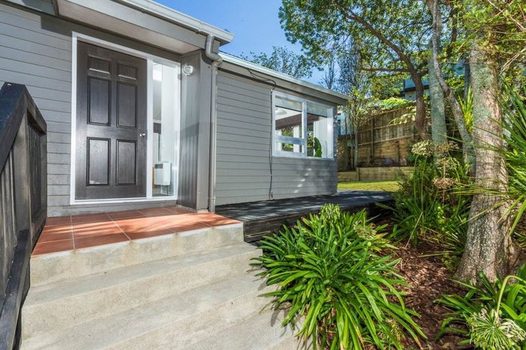 Photo of property in 60 Channel View Road, Campbells Bay, Auckland, 0630