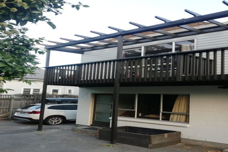 Photo of property in 2/129 Champion Street, Edgeware, Christchurch, 8013
