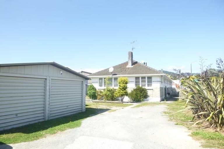 Photo of property in 12c Kiln Street, Silverstream, Upper Hutt, 5019