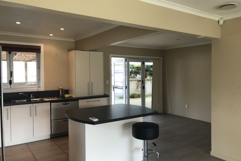 Photo of property in 173 Hakanoa Street, Huntly, 3700