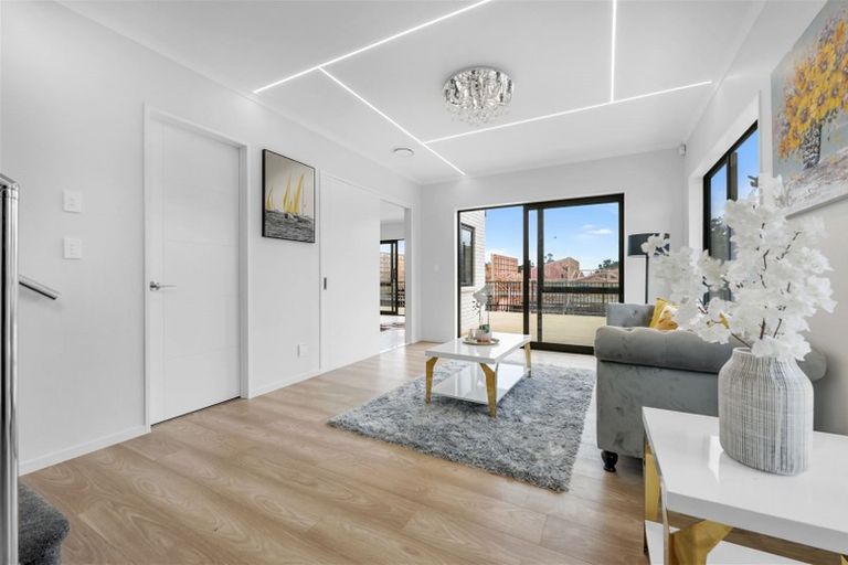 Photo of property in 1 Hing Street, Flat Bush, Auckland, 2019