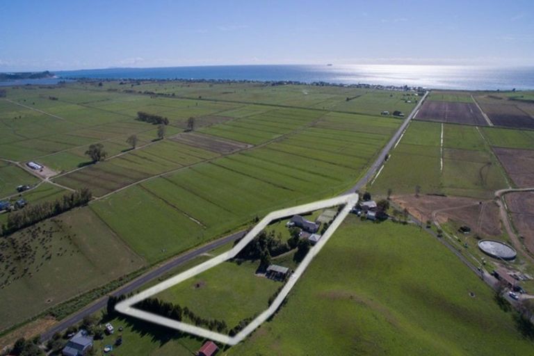 Photo of property in 156 Pukehina Beach Road, Pukehina, Te Puke, 3189