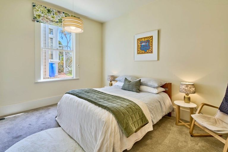 Photo of property in 52 Central Terrace, Kelburn, Wellington, 6012