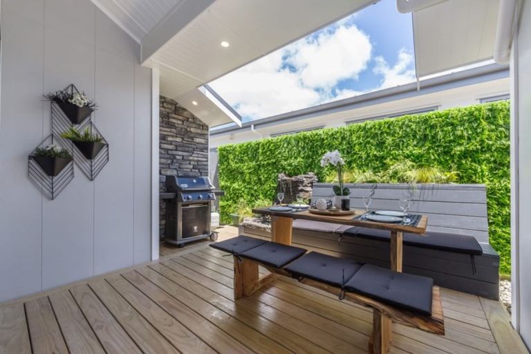 Photo of property in 16 Kokihi Lane, Snells Beach, 0920