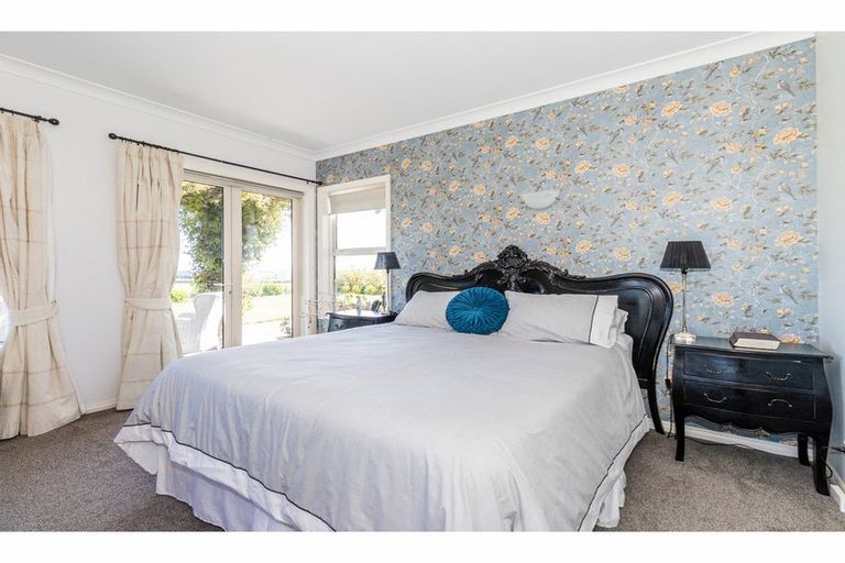 Photo of property in 260 Spur Road, Hadlow, Timaru, 7975