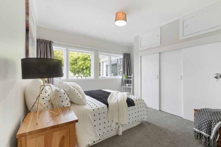Photo of property in 9 Menary Street, Papakura, 2110