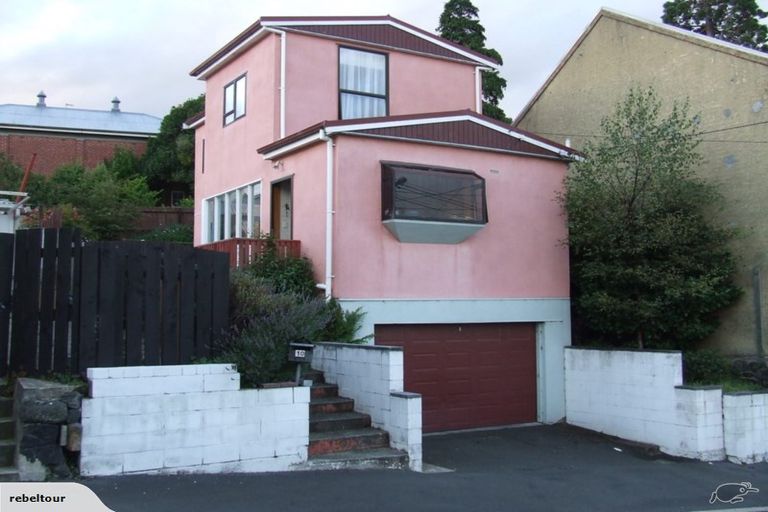 Photo of property in 10 Fernhill Street, Dunedin Central, Dunedin, 9016