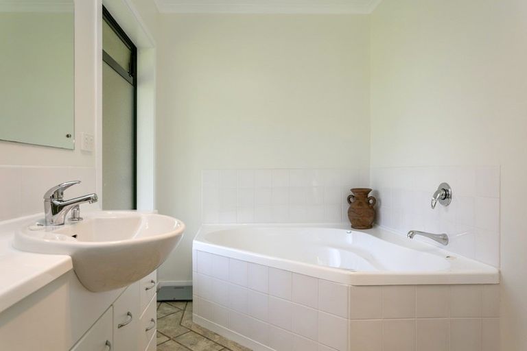 Photo of property in 60 Palmer Mill Road, Wairakei, Taupo, 3384