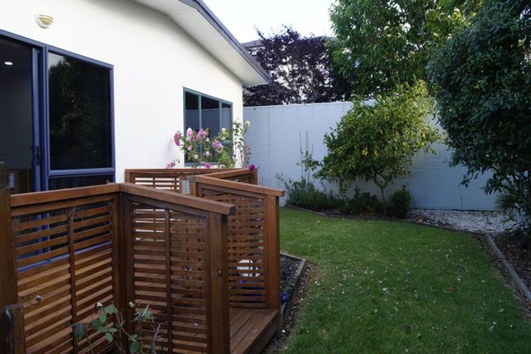 Photo of property in 1b Estuary Views, Shelly Park, Auckland, 2014
