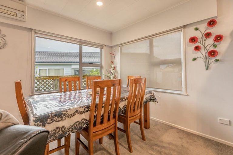 Photo of property in 4 Upham Crescent, Taradale, Napier, 4112