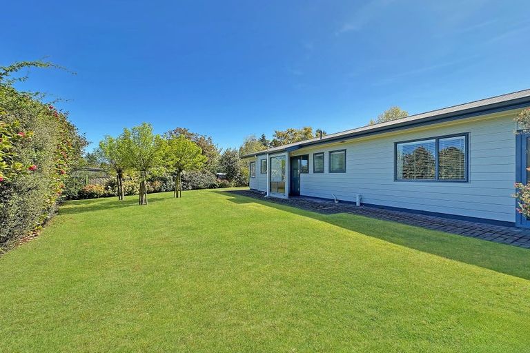 Photo of property in 2 Yasmin Lane, Kinloch, Taupo, 3377
