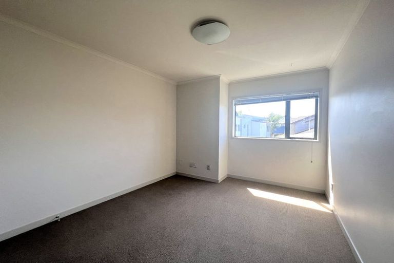 Photo of property in 17d Pakuranga Road, Pakuranga, Auckland, 2010