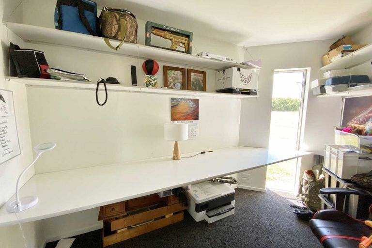 Photo of property in 70 Grays Road, Yaldhurst, Christchurch, 8042