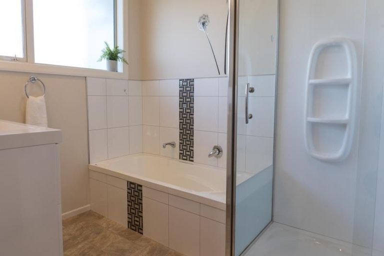 Photo of property in 3a Morgan Place, Tawa, Wellington, 5028