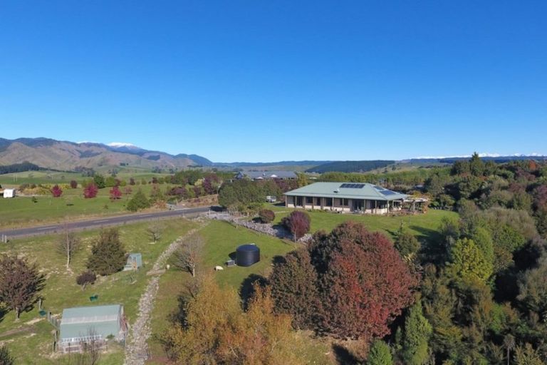 Photo of property in 117 Totara View Road, Wakefield, 7095