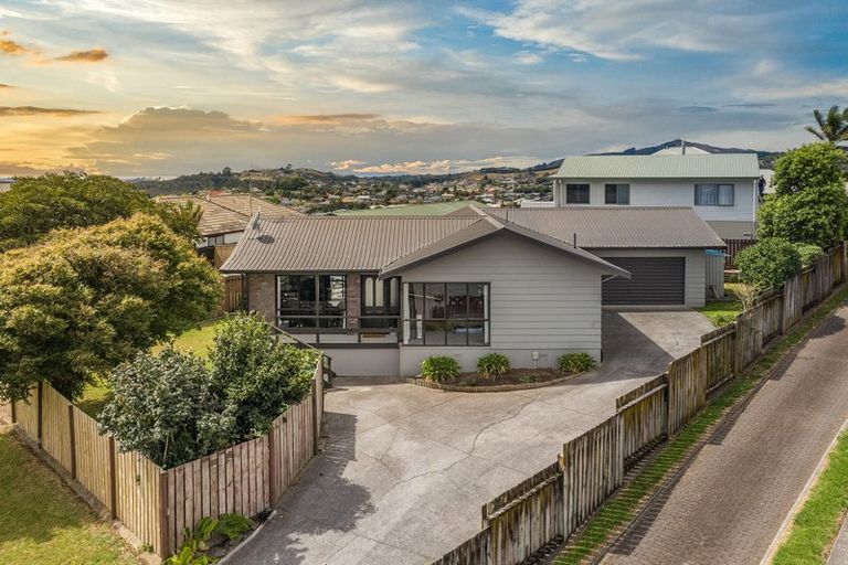 Photo of property in 51 Osprey Drive, Welcome Bay, Tauranga, 3112