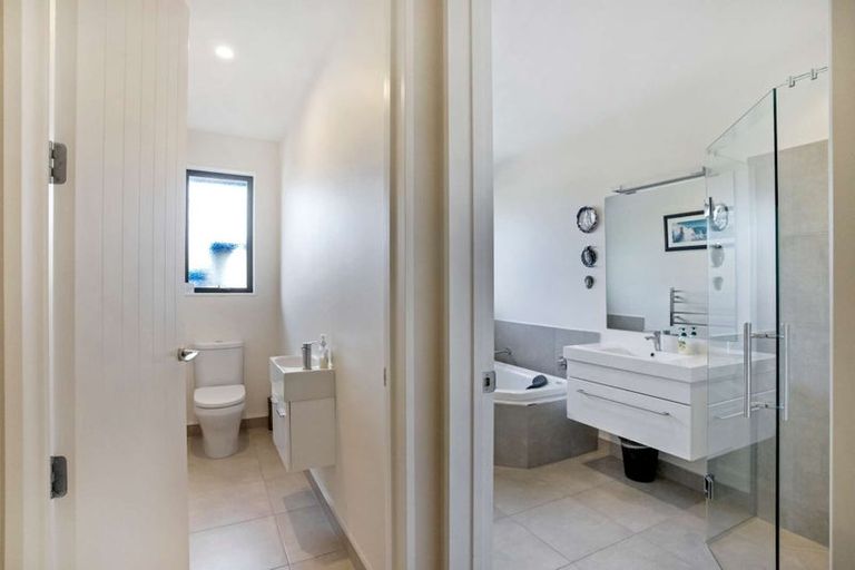 Photo of property in 12b Manor Drive, Rolleston, 7614