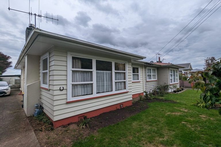 Photo of property in 171 Cambridge Street, Levin, 5510