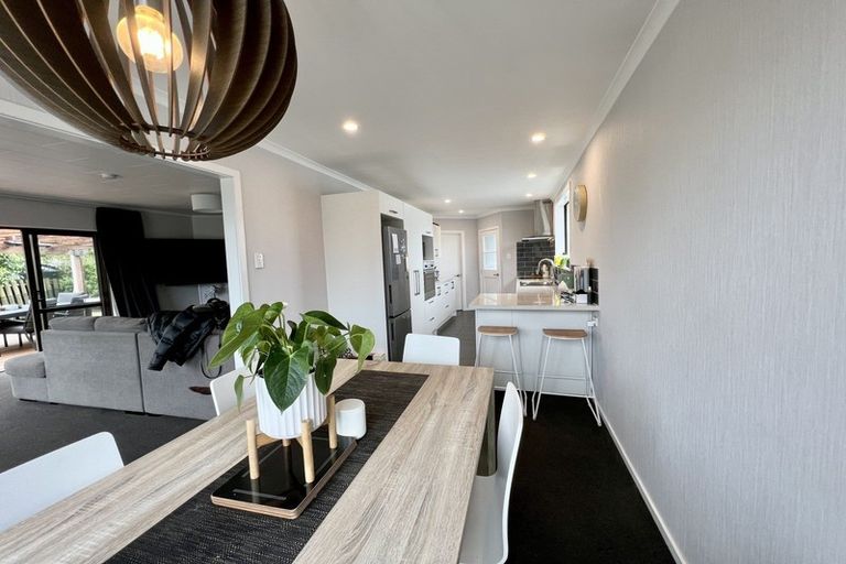 Photo of property in 35 John Street, Otatara, Invercargill, 9879