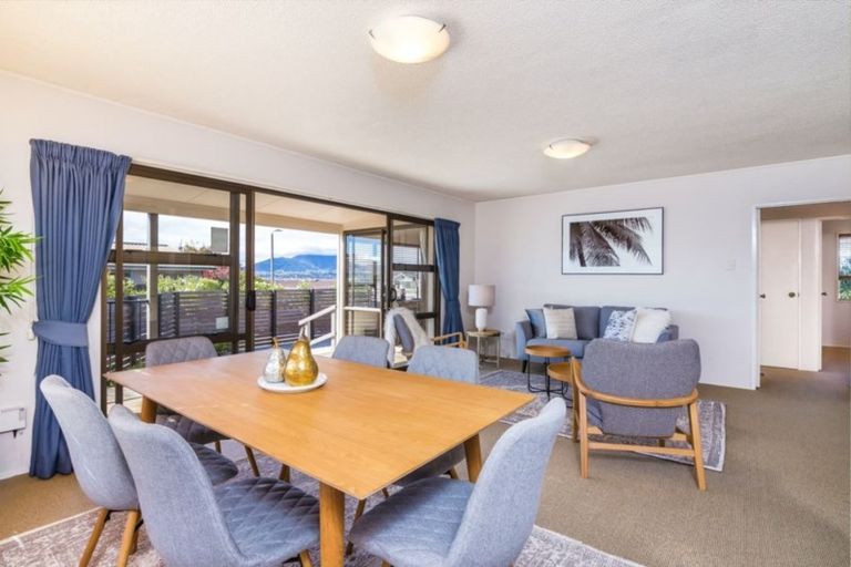 Photo of property in 3a Dorothy Drive, Acacia Bay, Taupo, 3330