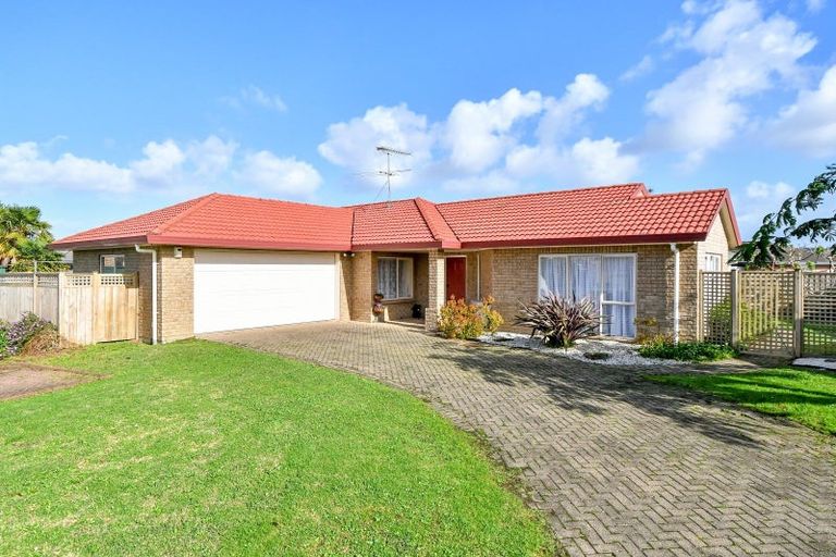 Photo of property in 22 Sheriff Place, Randwick Park, Auckland, 2105