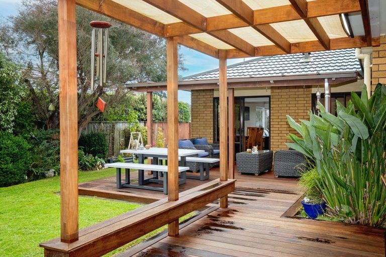 Photo of property in 14 Kingsgate Avenue, Havelock North, 4130