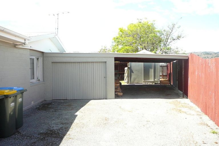 Photo of property in 39 Clutha Street, Alexandra, 9320